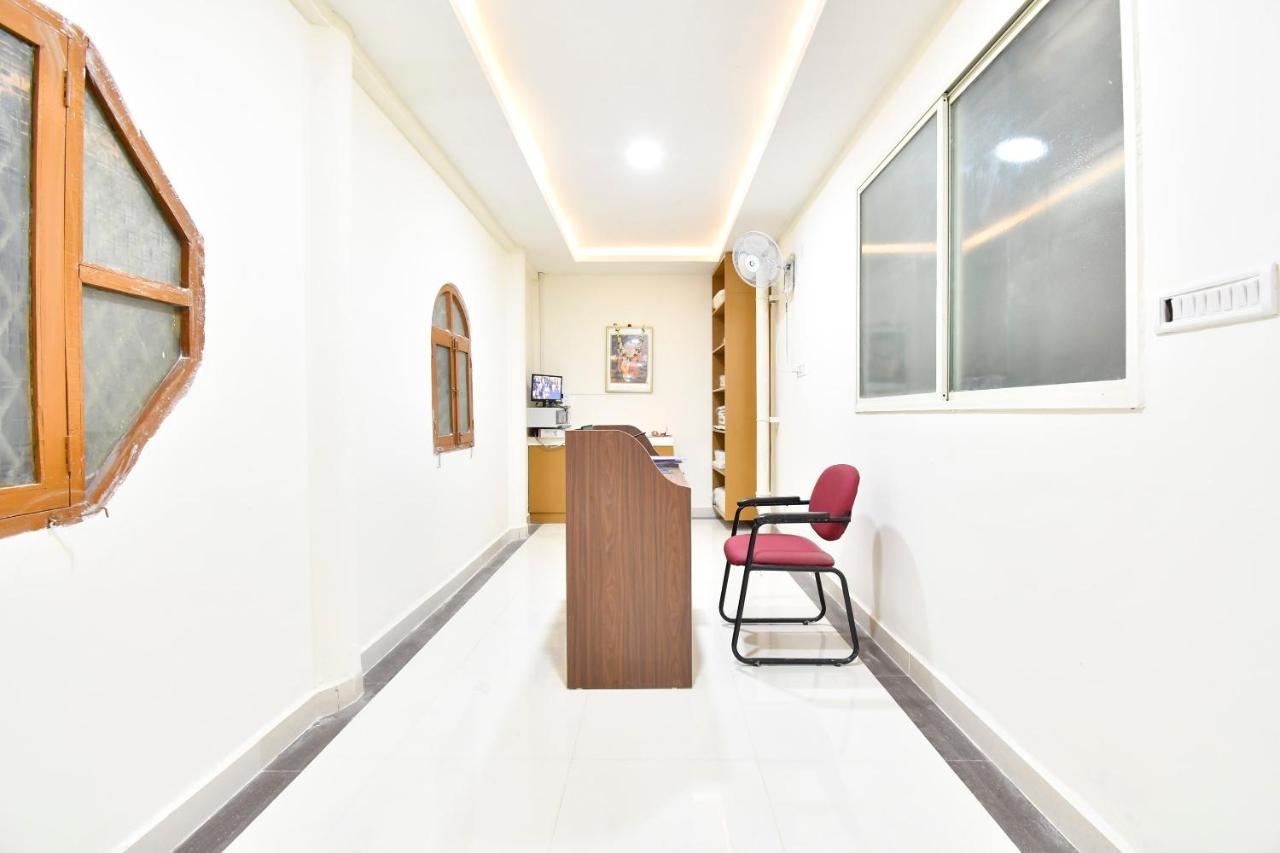 Oyo 44065 Sri Krishna Nilaya Bangalore Exterior foto